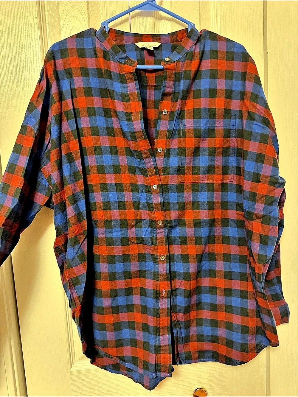 Bean Signature Plaid Button Down in Blue & Red Like New